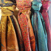 Indischer Kantha-Seidenschal, Schals, Stola, Bohemian, Hippie, handgefertigt, Bohemian-Schals, Patchwork-Schal, wendbar, Halstuch, Boho-Stola