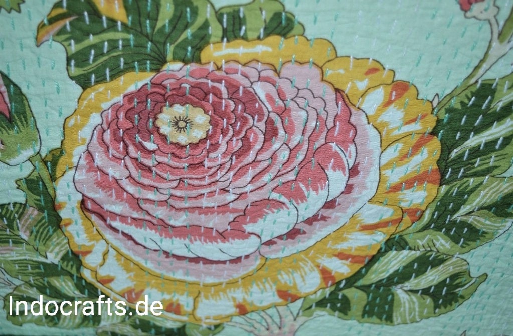 Handmade Indian Patchwork Kantha Quilt, Kantha Blanket, Throw, Kantha, Hand Sewn Bedspread Bedding, Throw Flower Print Single/Double Size