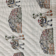 Kantha-Steppdecke mit Tiermuster, Jaipuri Razai-Überwurfdecke für Wohn- und Schlafzimmer, mehrfarbige Boho- und Boho-Baumwollfüllung, Queen-Size-Größe