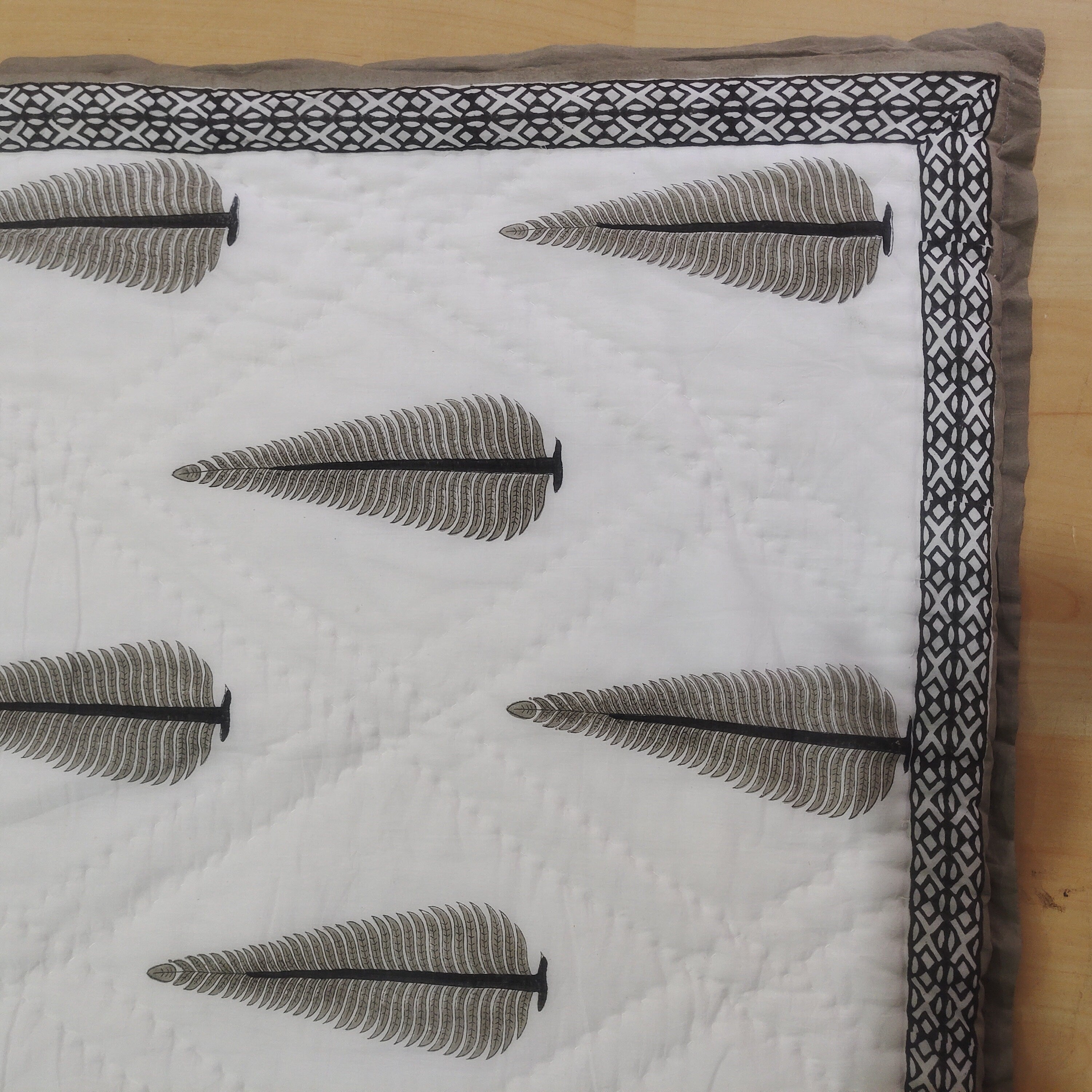 Indian Vintage Kantha Quilt Razai – Reversible Cotton Blanket & Bedspread, Queen Size