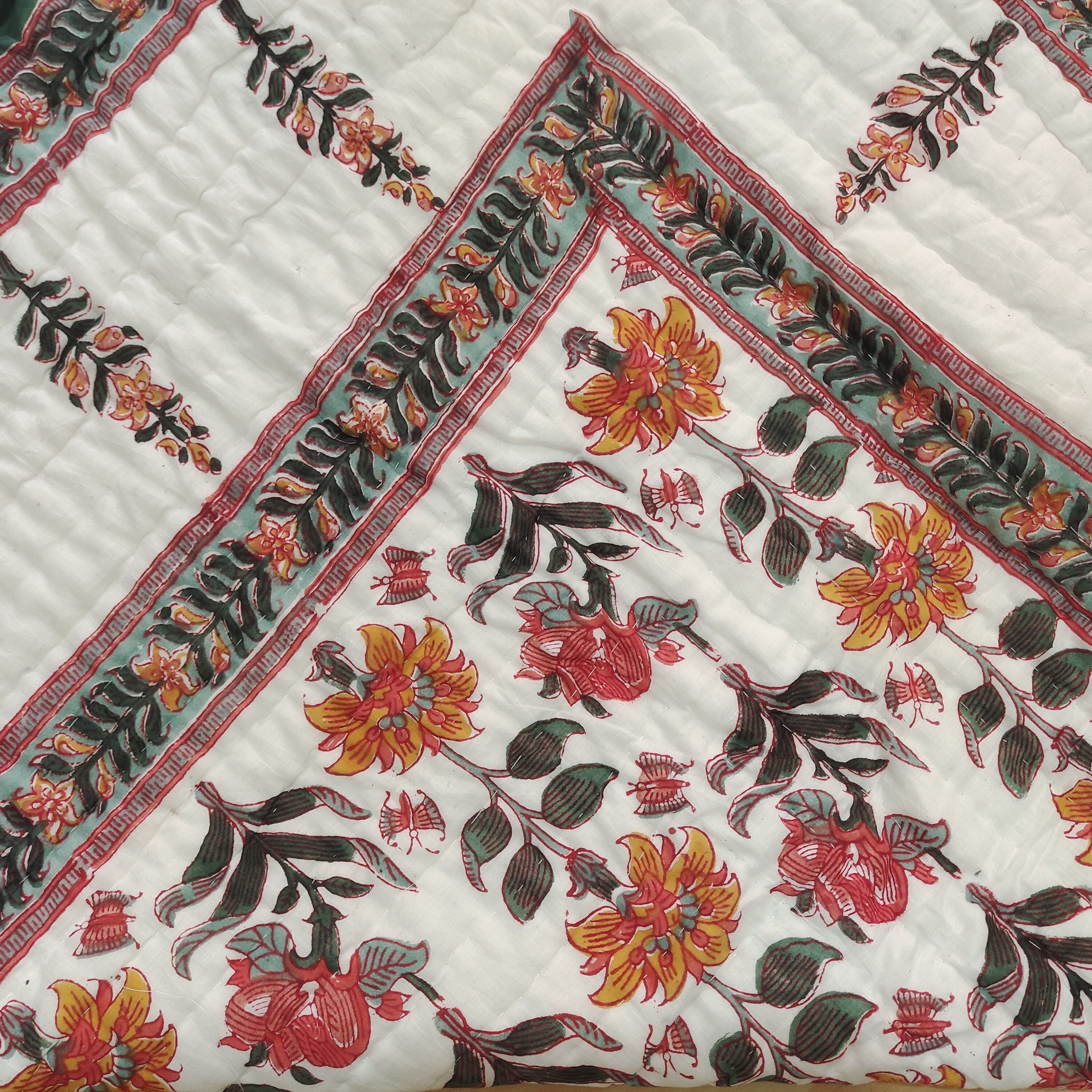 Floral Print Kantha Quilt Razai Throw – Reversible Cotton Blanket & Bedspread, Queen Size