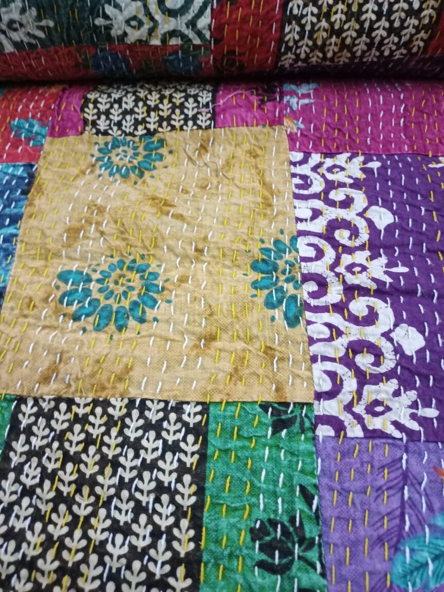 Artisan Hand-Stitched Reversible Patchwork Vintage Kantha Quilt Hand-Stitched Kantha Throw Floral Recycled Old Sari Cotton Blanket