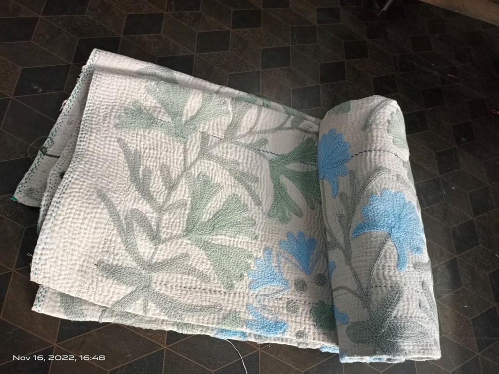 Antique Vintage Kantha Quilt Hand stitched Quilt Indian Ralli Quilt Reversible Kantha Throw Boho Cotton Quilt Handmade Kantha Sofa Bedspread
