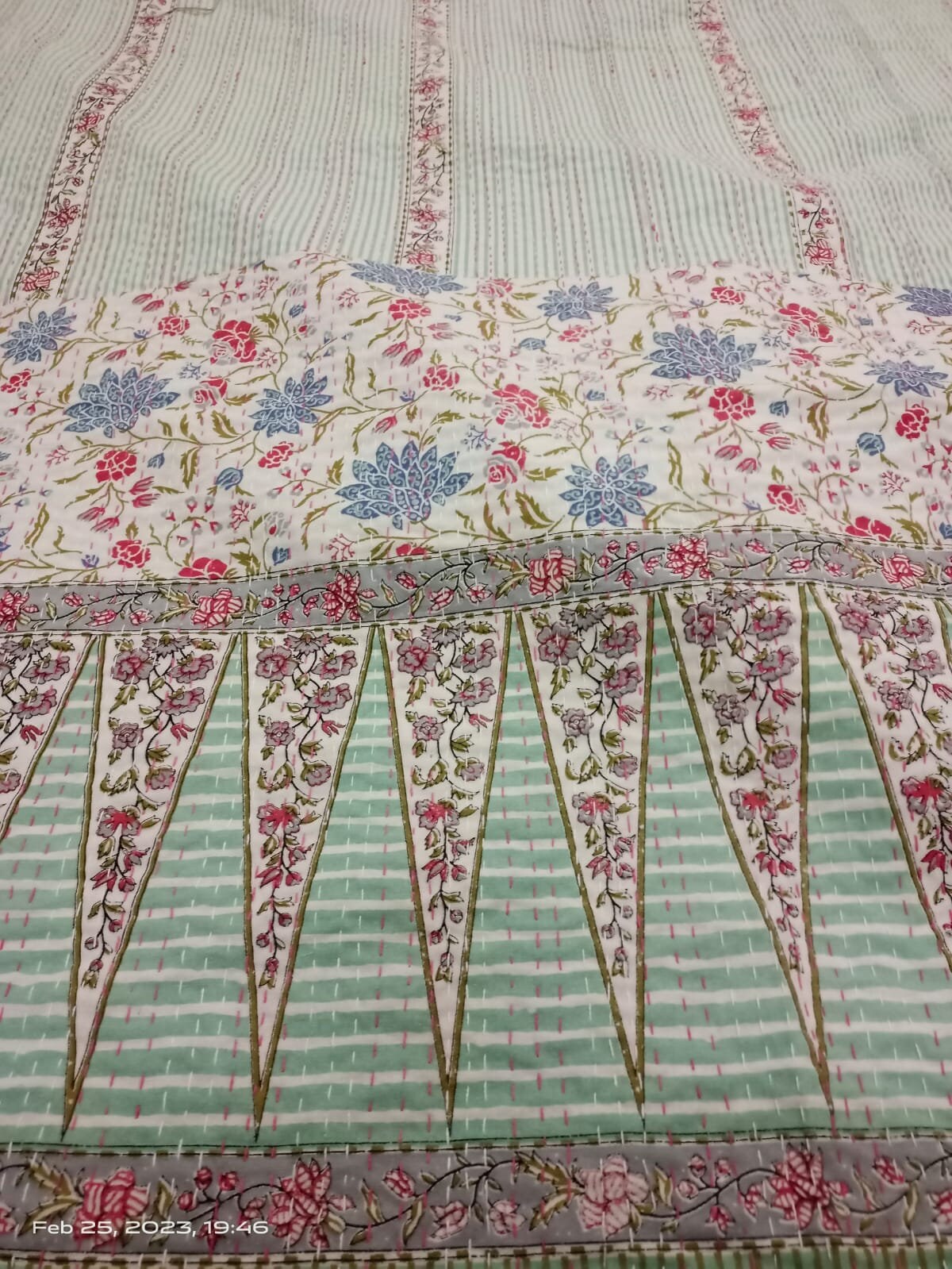 Indischer Kantha Quilt, handgemachter Druck, Kantha-Überwurf, indische Decke, Queen-Size-Tagesdecke, Kantha-Bettbezug, Boho-Quilt, King-Size-Quilt