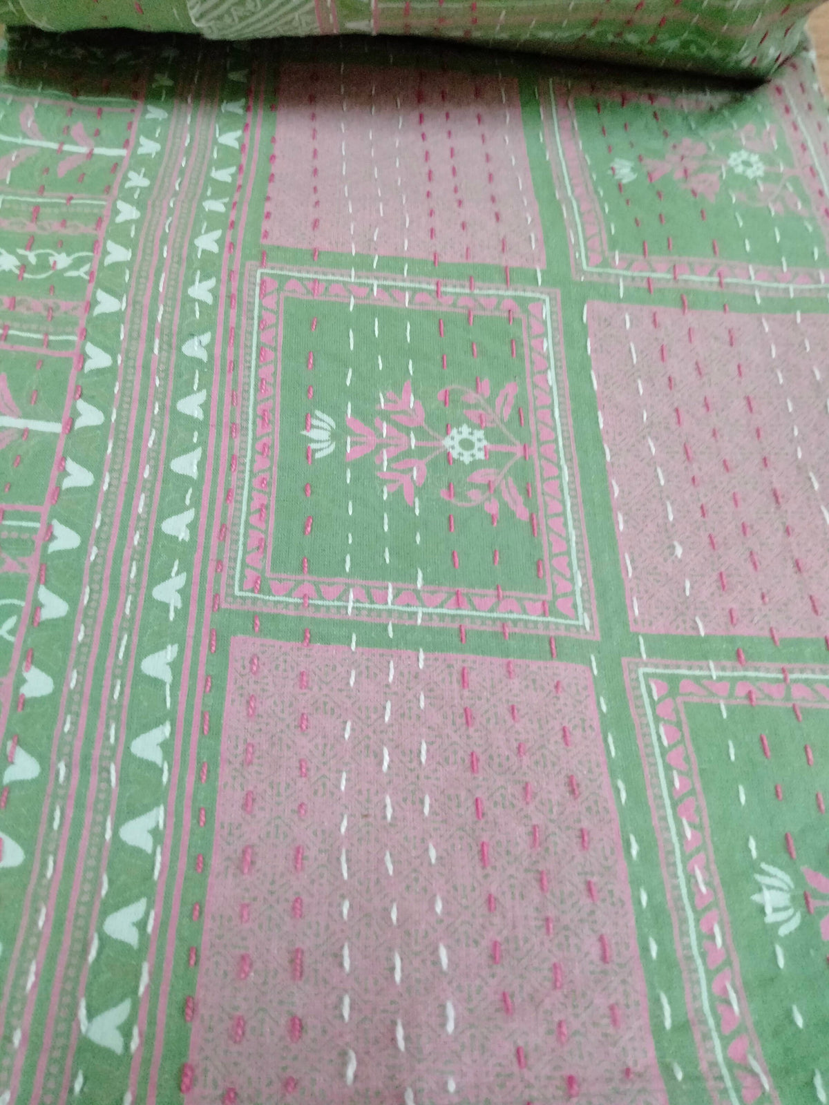 Kantha Bettüberwurf Indische Baumwolle Blumendruck Bettüberwurf Boho Dekor Bettwäsche Handgemachte Baumwolldecke Große Dekor Bettwäsche King Size Gudri