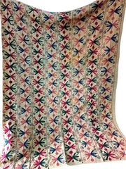 Suzani Tagesdecke aus Baumwolle, Bettüberwurf in Zwillingsgröße, Stickerei-Tröster, Suzani-Wandbehang, geblümte Bettwäsche, Antike Steppdecke, Boho-Suzani-Stoff