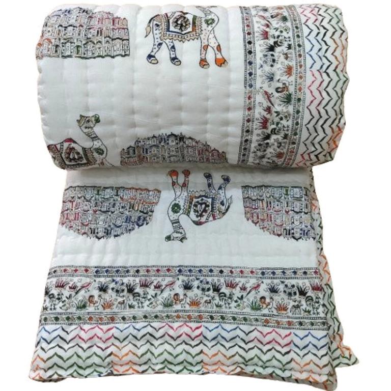 Kantha-Steppdecke mit Tiermuster, Jaipuri Razai-Überwurfdecke für Wohn- und Schlafzimmer, mehrfarbige Boho- und Boho-Baumwollfüllung, Queen-Size-Größe