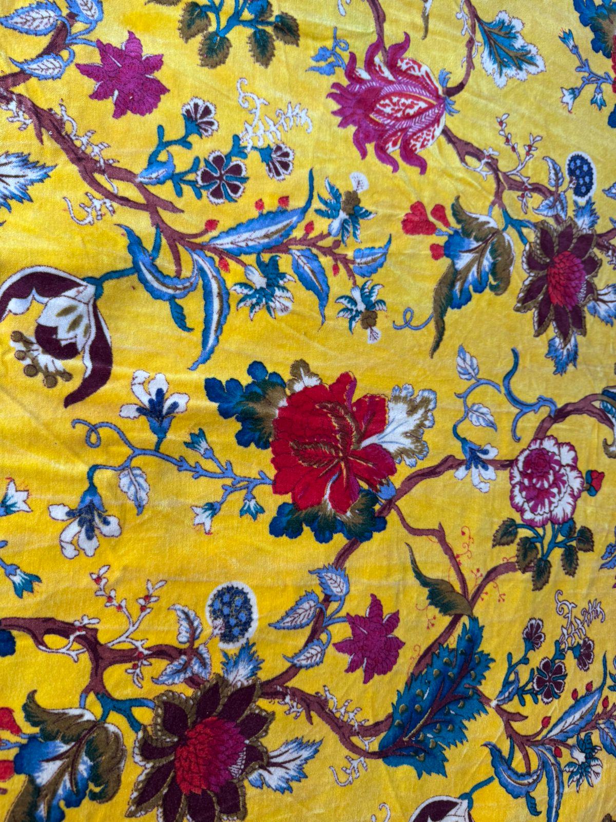 Indischer Samtstoff, Samtstoff, Baumwollsamtstoff, Polsterstoff, Meterware, indischer Samtstoff für Tischdecken, floral
