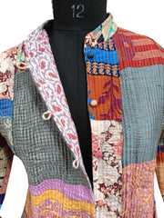 Handgemachte Kantha-Jacke aus Baumwolle, Seiden-Patchwork-Damenkleidung, gesteppter Wendemantel-Kimono, indischer Blockdruck, Vintage-Boho-Weste,
