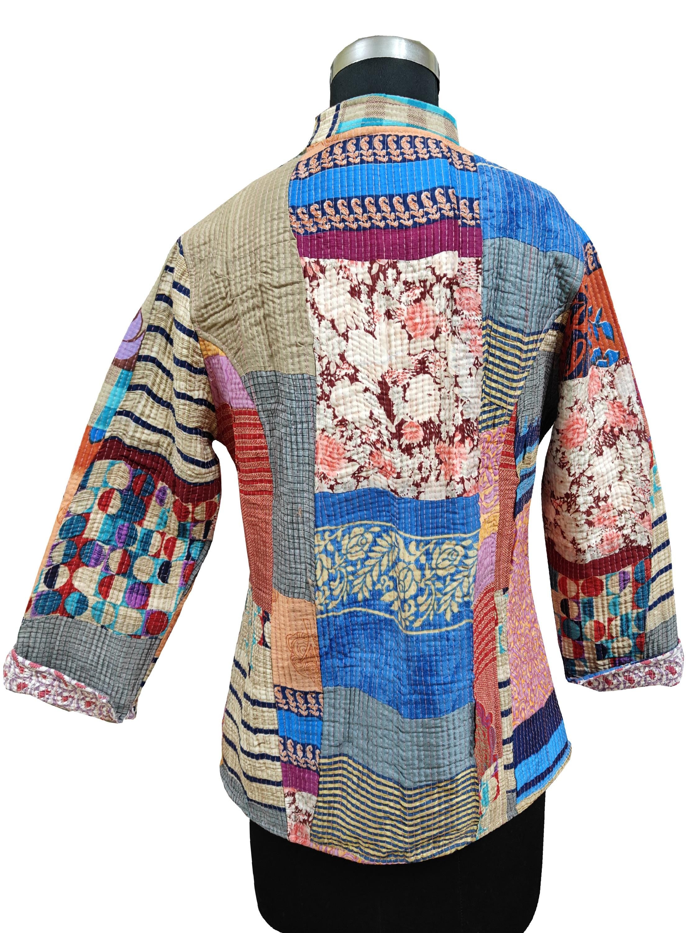 Handgemachte Kantha-Jacke aus Baumwolle, Seiden-Patchwork-Damenkleidung, gesteppter Wendemantel-Kimono, indischer Blockdruck, Vintage-Boho-Weste,