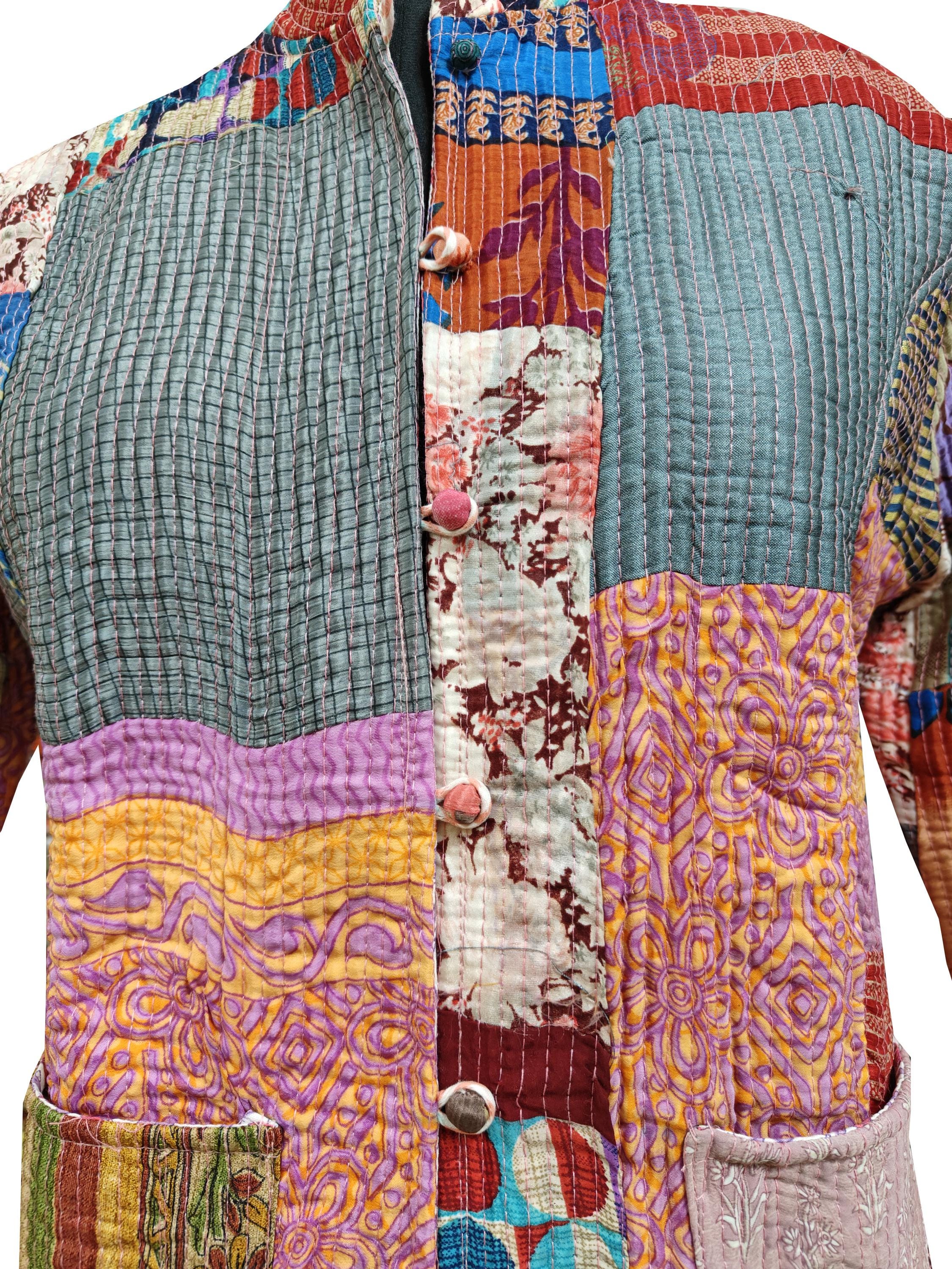 Handgemachte Kantha-Jacke aus Baumwolle, Seiden-Patchwork-Damenkleidung, gesteppter Wendemantel-Kimono, indischer Blockdruck, Vintage-Boho-Weste,
